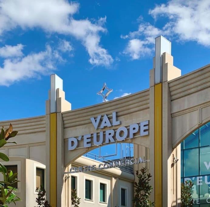 Appartement Idealement Situe Proche Disneyland Et Paris Lagny-sur-Marne Luaran gambar